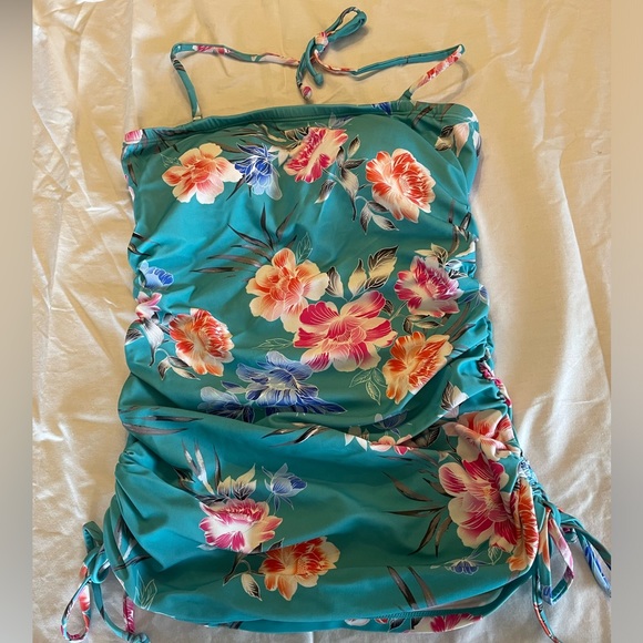 Hapari swimsuit top size 8-10, med - Picture 1 of 4